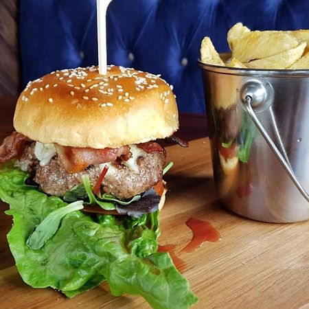 Oyo The Kilburn Arms Bed & Breakfast ลอนดอน ภายนอก รูปภาพ