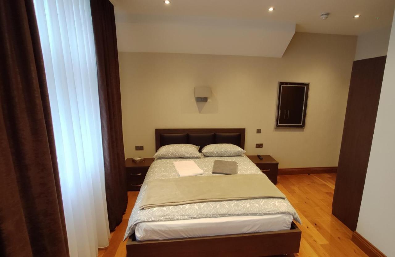 Oyo The Kilburn Arms Bed & Breakfast ลอนดอน ภายนอก รูปภาพ